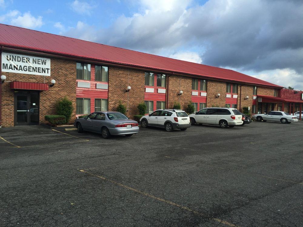 Red Roof Inn Hillsville Dış mekan fotoğraf